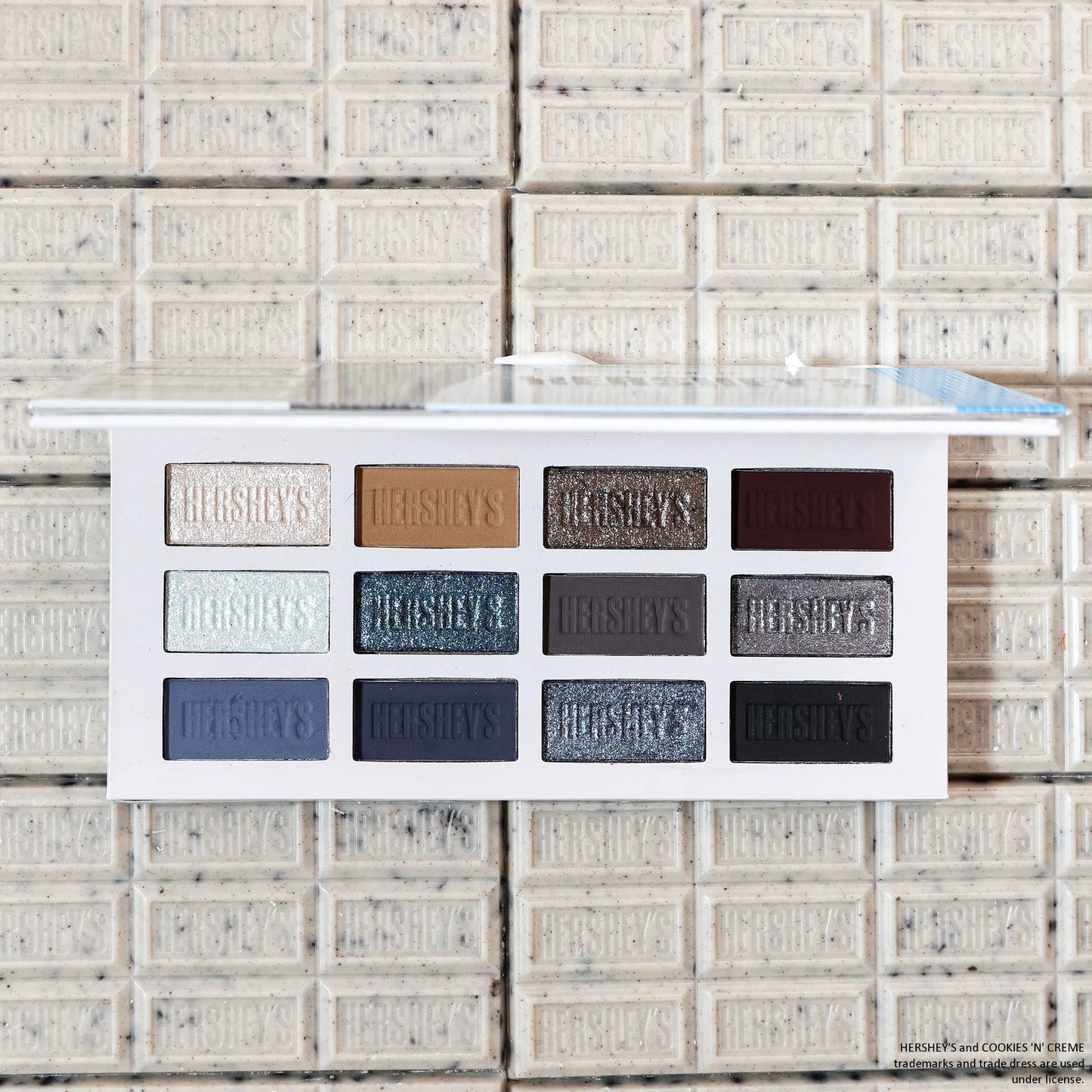 Hershey's x Glamlite Cookies n Creme 12 Color Palette